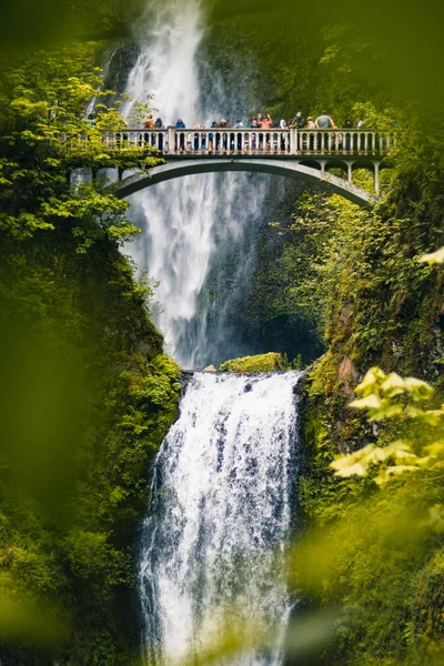Portland, Oregon, Amerikai Egyesült Államok 06, 12, 2019. Multnomah esik a legnagyobb VI — Stock Fotó