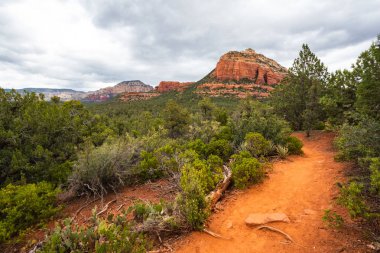 Sedona, Amerika Birleşik Devletleri'nin Arizona eyaletinde yer alan bir şehirdir., 
