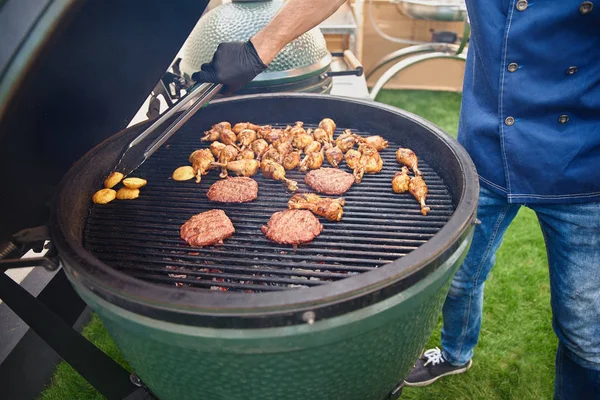 Grillade Kycklinglår Marinerade Och Tråcklade Blandning Guava Sylt Sås Och — Stockfoto