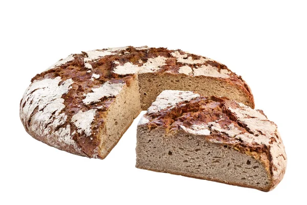 Frisches Schwarzes Rundes Brot Scheiben Geschnitten Nahaufnahme Isoliert Auf Weißem — Stockfoto