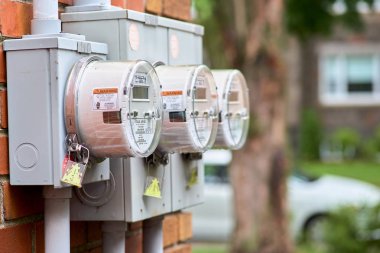 Montreal, Quebec, Kanada, 26 Eylül 2018: Watt saat Elektrik sayacı dairede ölçüm aracı.