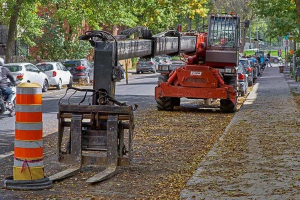 Montreal, Quebec, Canadá 29 de septiembre de 2018: Numerosas obras terminan en las calles de la ciudad, honradas en 2016 . —  Fotos de Stock