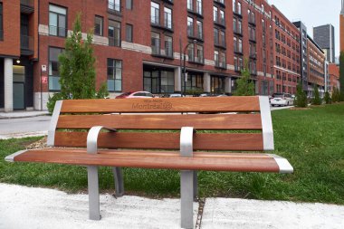 Montreal, Quebec, Kanada 29 Eylül 2018: Ville-Marie bölgesinde Bench otobüs durağı