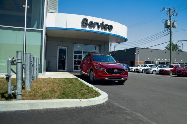 Montreal, Quebec, Kanada, 31 Ağustos 2018: Mazda MX 5 Auto Show 'da yeni araba. Araç satış kavramı, Montreal Mazda oto Dükkanı, Kanada.