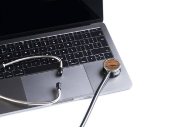 bilgisayar klavyesi üzerinde dizüstü klavye stetoskop tıbbi stetoskop