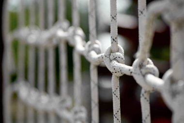 Oyun Alanı Açık Oyun Ekipmanları için Halat Bağlantı Elemanları veya Halat Bağlantı Elemanları ve Konektörler Üzerinde Çapraz