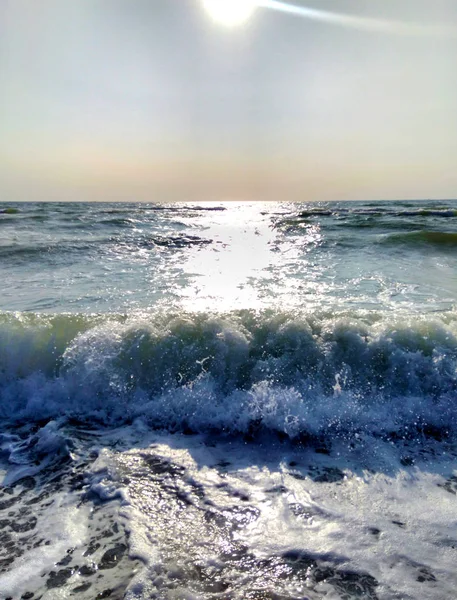 sun and waves, sea photography, creative frame