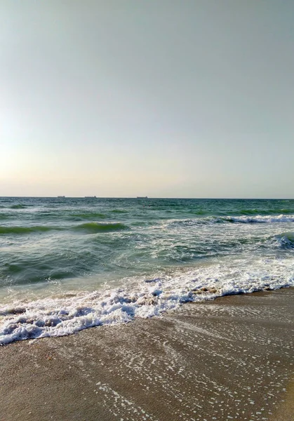 Сонце і хвилі, морська фотографія, творча рамка — стокове фото