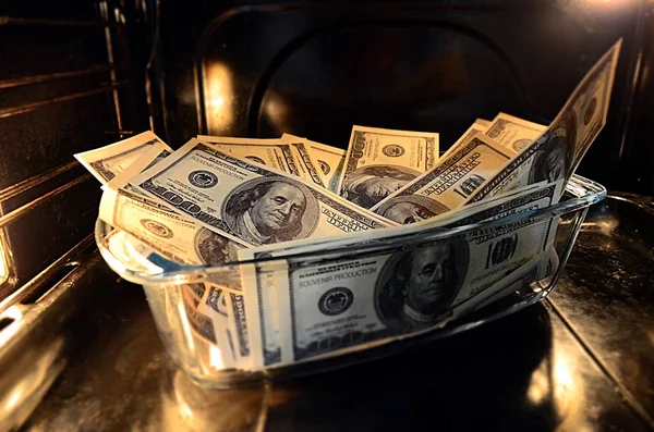 100 dolarlık banknot fotoğrafı