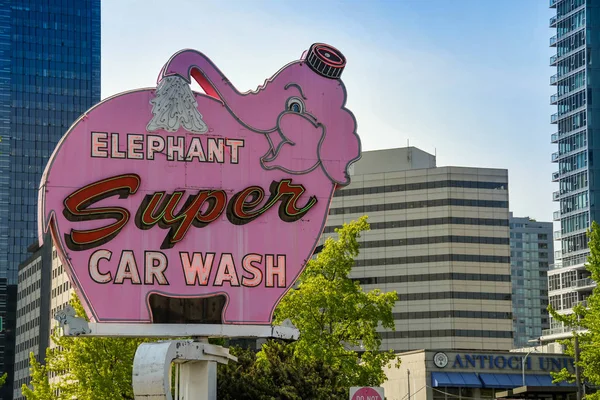 Seattle Washington State Usa June 2018 Large Sign Pink Elephant — Stock Photo, Image