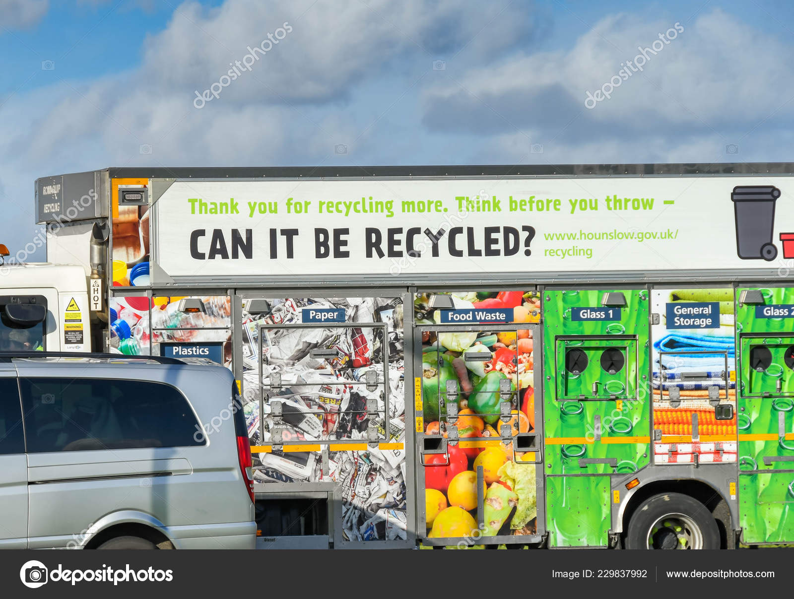 London England November 2018 Brightly Decorated Mobile Recycling