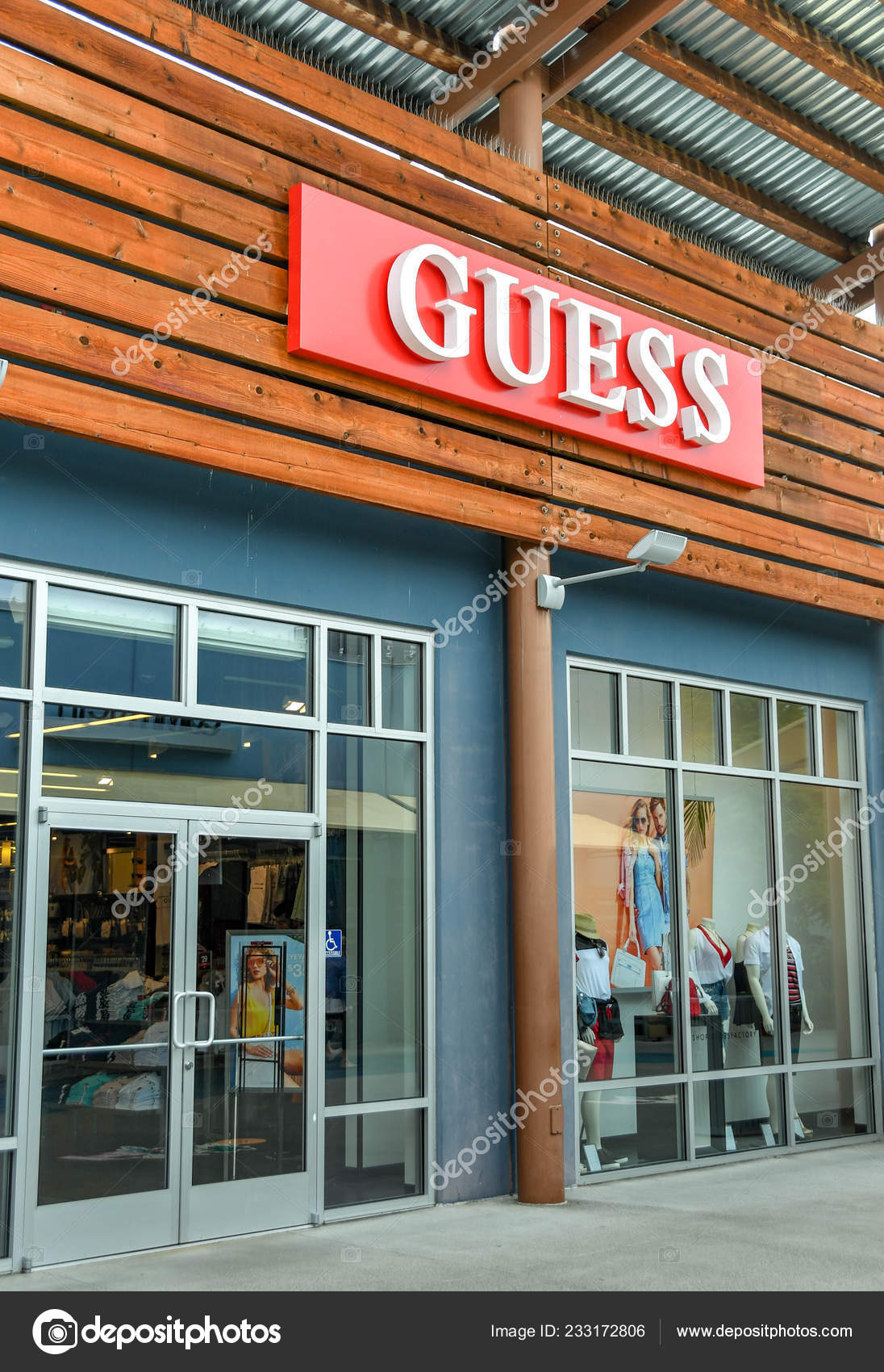 Seattle Usa June 2018 Exterior View Guess Store Premium Outlets