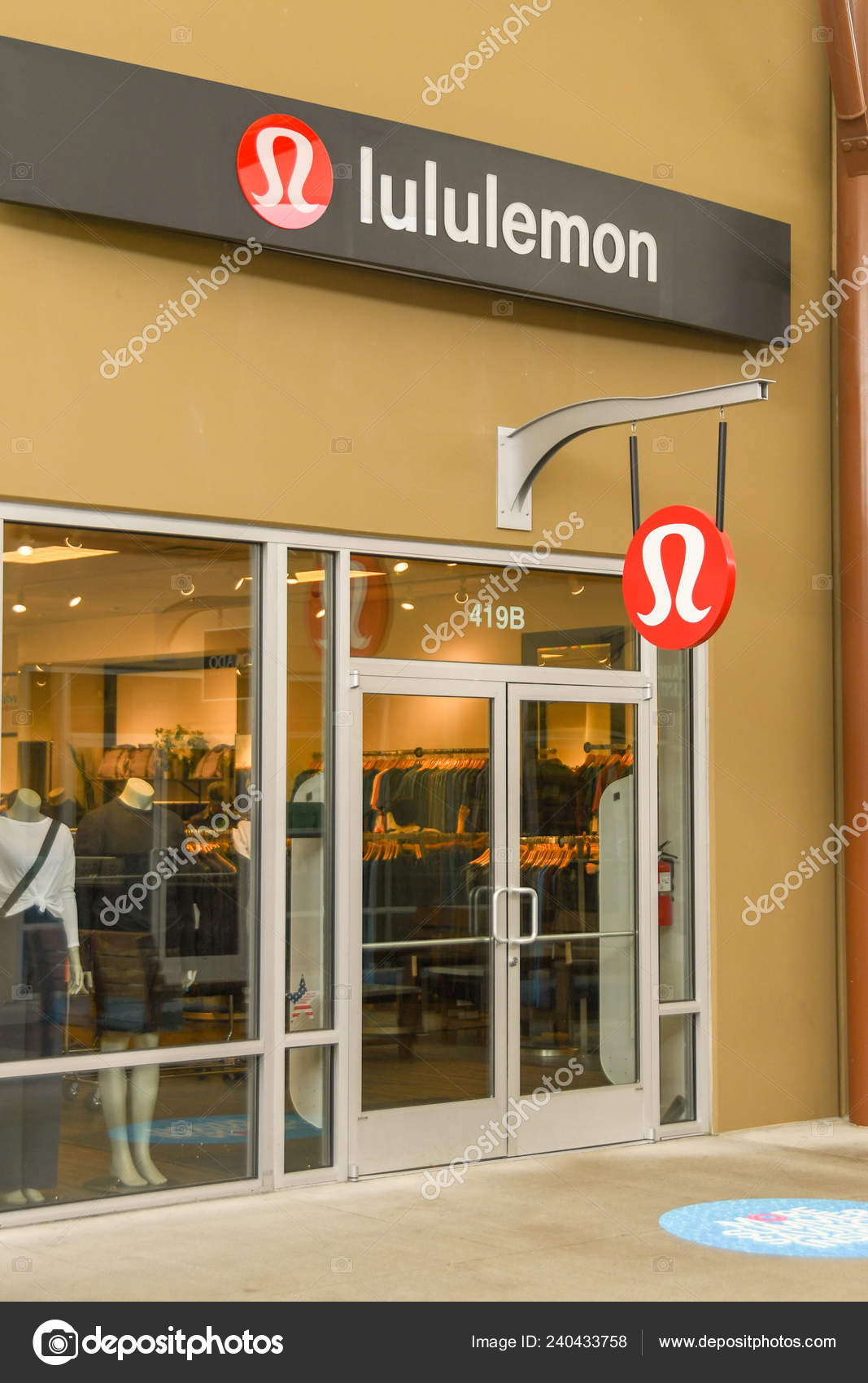 lululemon outlet tulalip