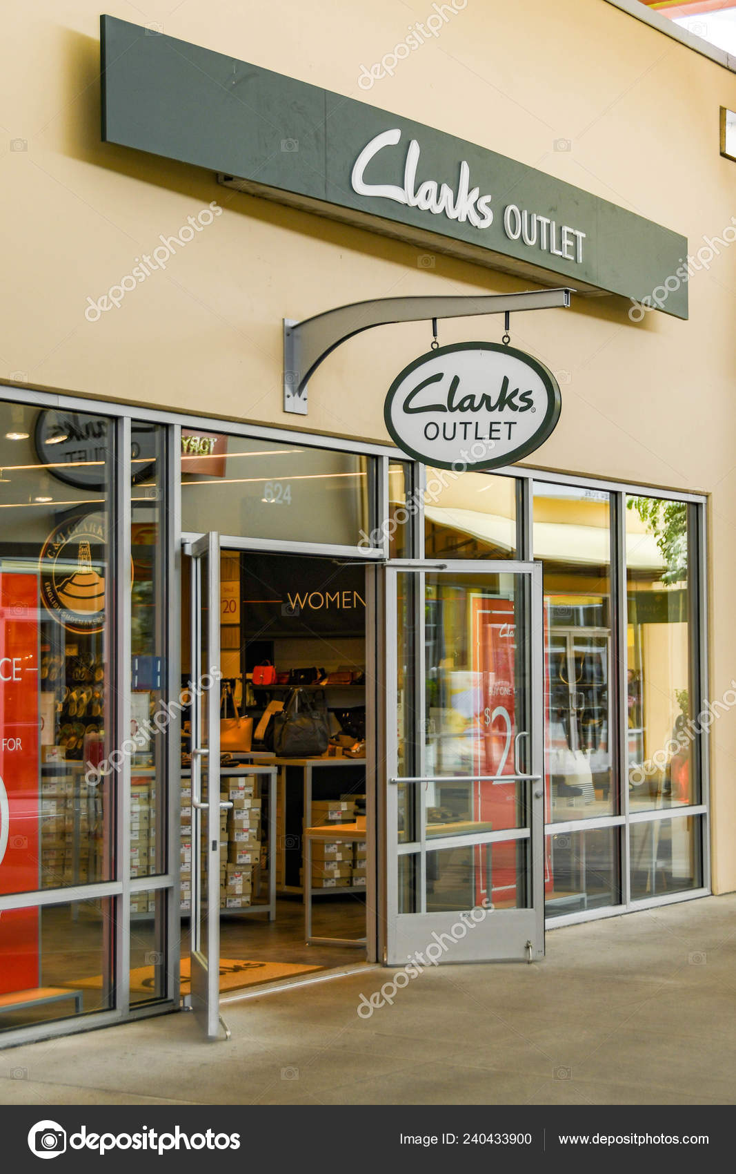 clarks outlet great mall