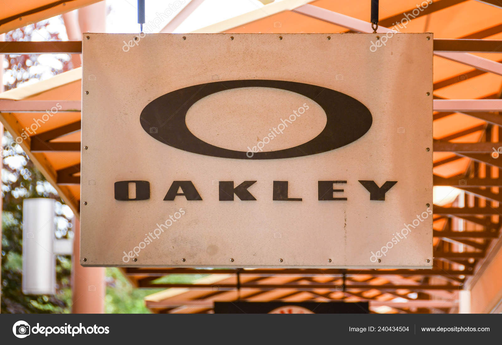 Oakley factory shop store