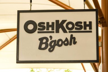 Seattle, Wa, Amerika Birleşik Devletleri - Haziran 2018: Tulalip yakınındaki Seattle Premium Outlet Alışveriş Merkezi Oshkosh B'gosh mağaza dışında bir işareti görünümünü yakından.