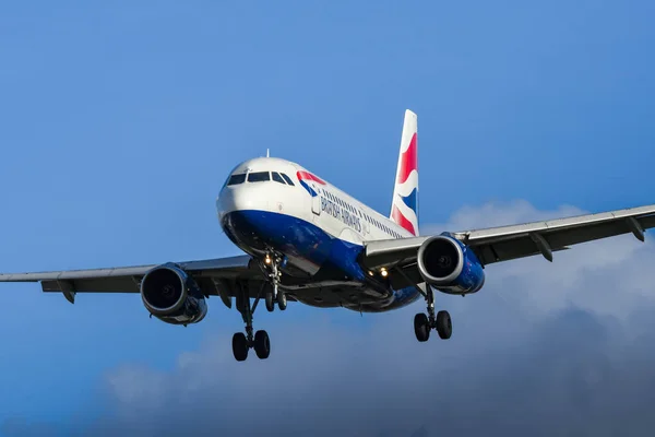 Λονδίνο Αγγλία Νοεμβρίου 2018 British Airways Airbus A319 Jet Στην — Φωτογραφία Αρχείου