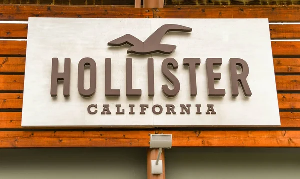 hollister store nearby