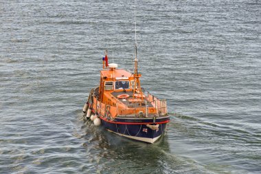 Tenby, Pembrokeshire, Galler - Ağustos 2018: Eski cankurtaran Rnlb Mary Gabriel Tenby, Batı Galler, şimdi tekne turları ziyaretçiler için şehrin çalışır.