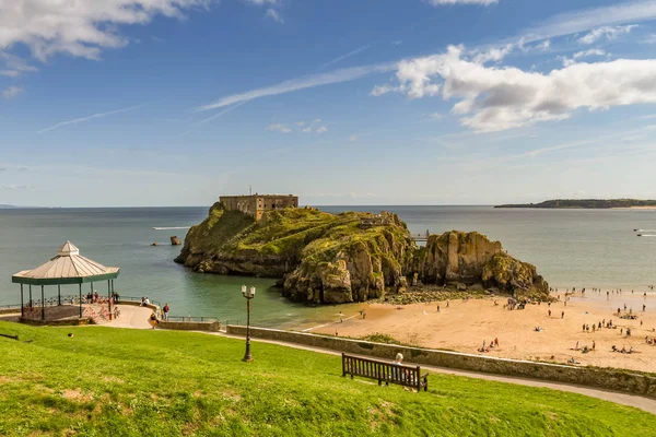 Tenby Пембрукшир Уельс 2018 Серпня Широкий Кут Зору Пагорба Замок — стокове фото