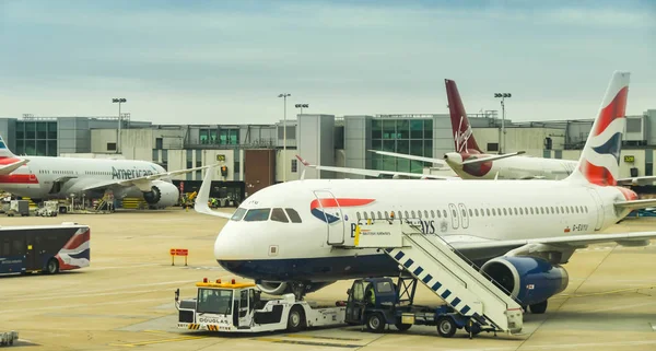 Аеропорту Хітроу Англія 2018 Червня Британський Дихальних Шляхів Airbus A320 — стокове фото