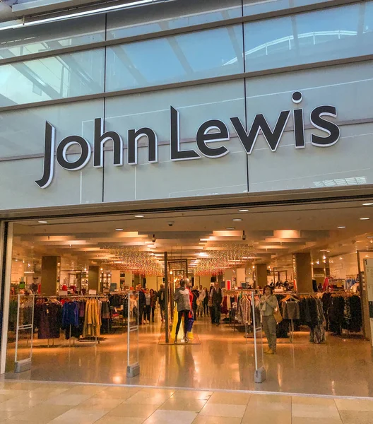 カーディフ市内中心部のセント デイビッズのショッピング センターのジョン ルイス ストアにカーディフ ウェールズ 2018年 入り口 — ストック写真