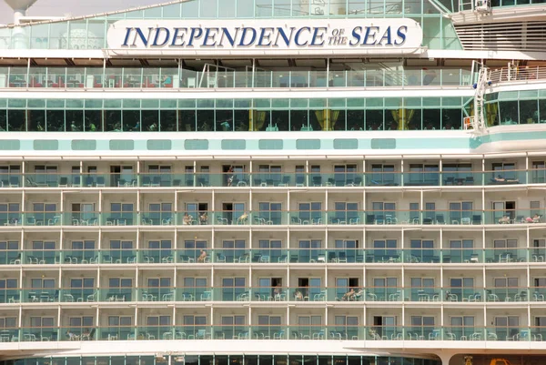 Balkon yan görünüm bir yolculuk gemi