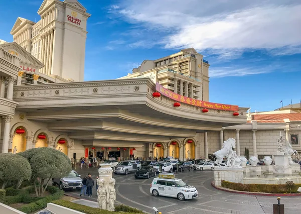 Las Vegas Nevada Usa มภาพ 2019 และรถยนต วรอร คนจากด านหน — ภาพถ่ายสต็อก