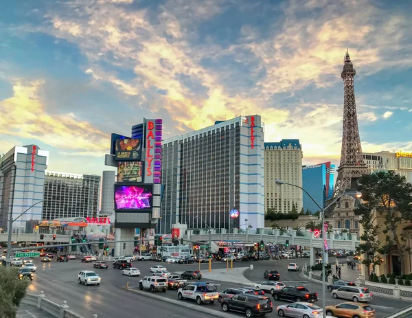 Las Vegas Nevada Febrero 2019 Ocupada Intersección Carreteras Strip Las —  Fotos de Stock