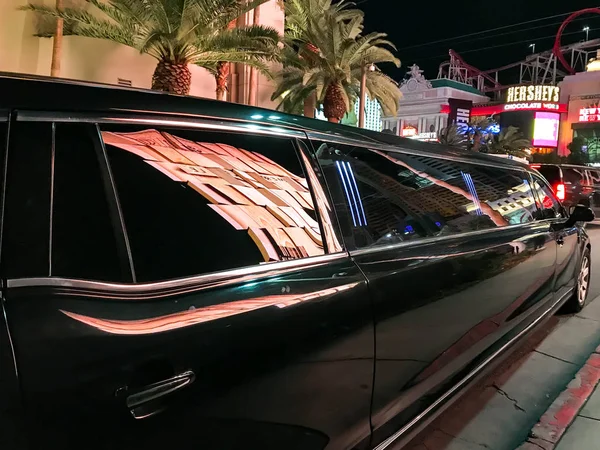 Las Vegas Nevada Usa มภาพ 2019 รถล จอดอย บนถนนด านข — ภาพถ่ายสต็อก