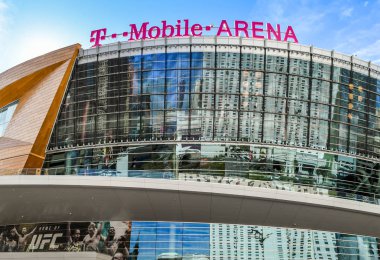 Las Vegas, Nv, Amerika Birleşik Devletleri - Şubat 2019: T Mobile Arena Las Vegas, geniş açı dış görünümü. Golden Knights buz hokeyi takımı evi.