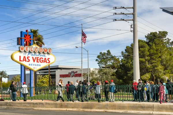 Las Vegas Febrero 2019 Gente Haciendo Cola Para Hacerse Una —  Fotos de Stock