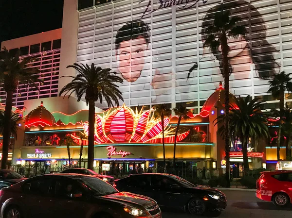 Las Vegas Usa มภาพ 2019 โรงแรมฟลาม งโก านหน การจราจรบนถนนลาสเวก งเป — ภาพถ่ายสต็อก