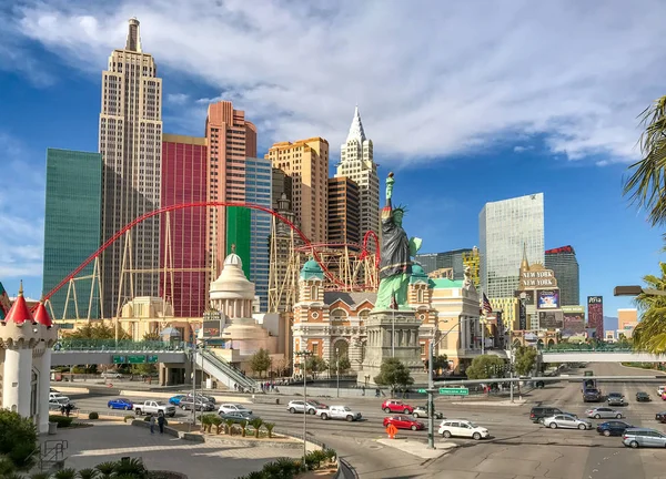 Las Vegas Usa มภาพ 2019 ทางแยกถนนบนถนนลาสเวก เลอวาร บโรงแรมน วยอร กในพ — ภาพถ่ายสต็อก