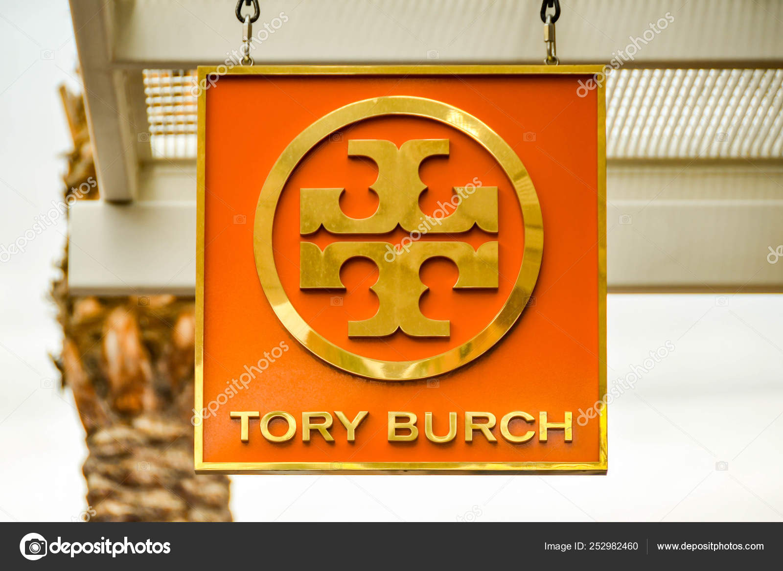 Las Vegas Usa February 2019 Sign Entrance Tory Burch Store – Stock  Editorial Photo © CeriBreeze #252982460