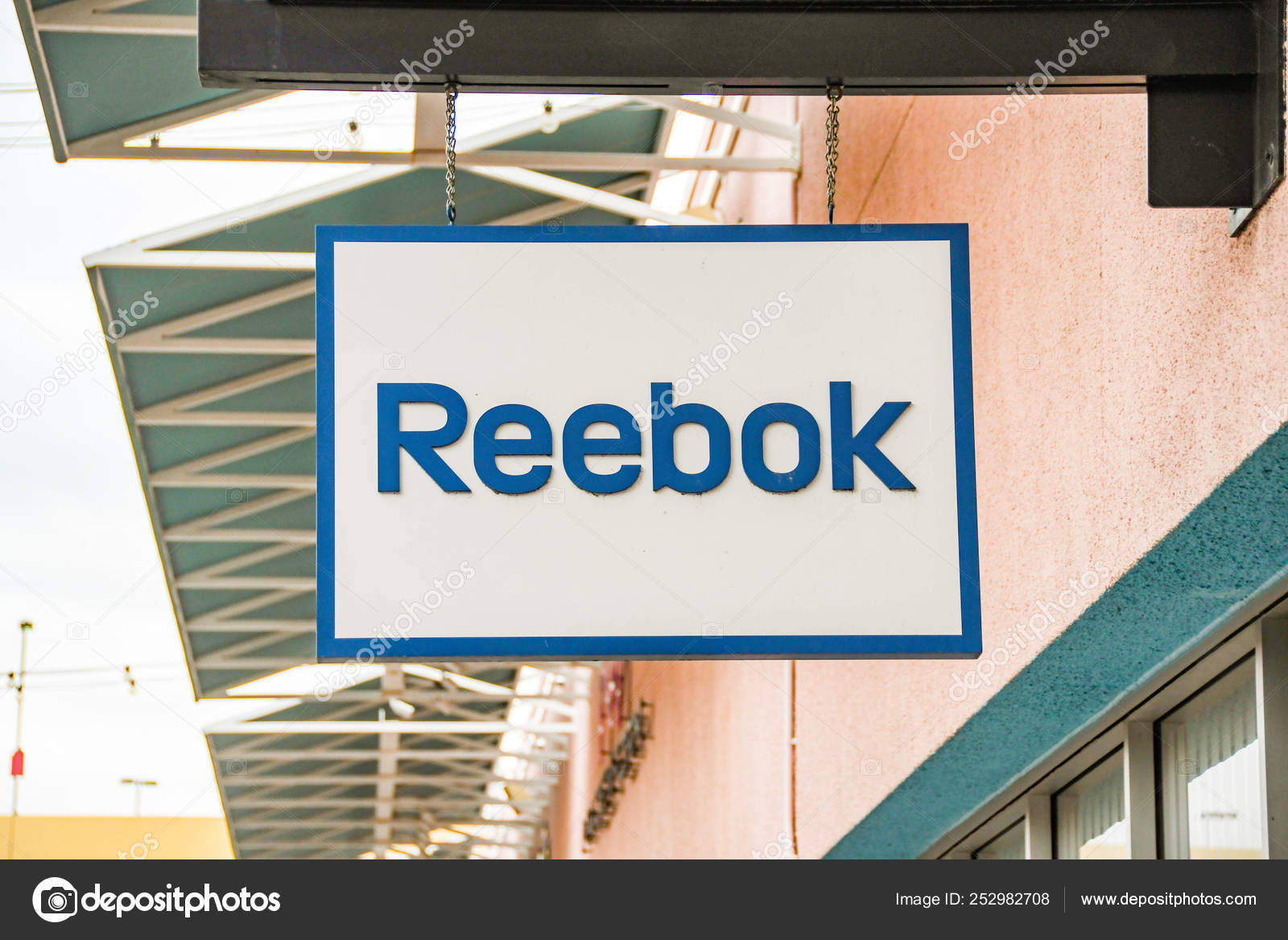 reebok outlet store las vegas