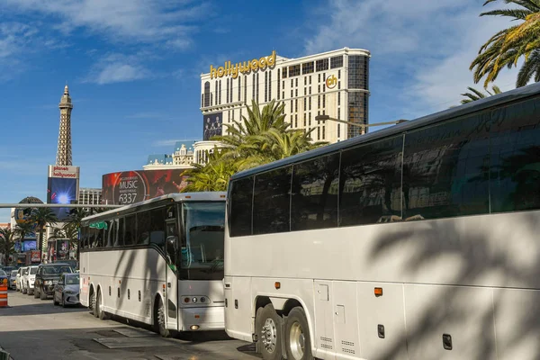 Las Vegas Nevada Febrero 2019 Autobuses Turísticos Haciendo Cola Bulevar — Foto de Stock