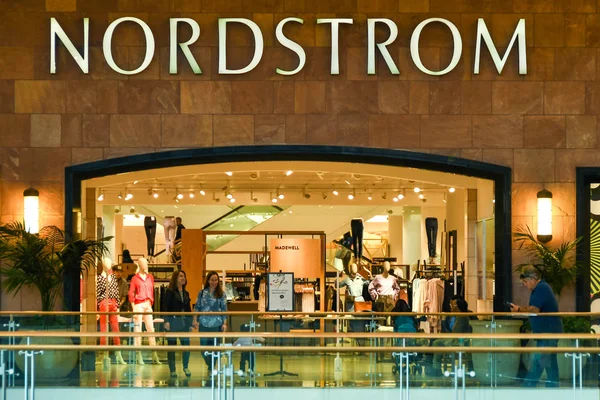 512 Nordstrom South Stock Photos, High-Res Pictures, and Images