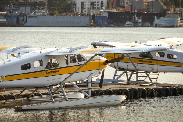 Seattle Junio 2018 Aviones Flotantes Operados Por Kenmore Air Embarcadero — Foto de Stock