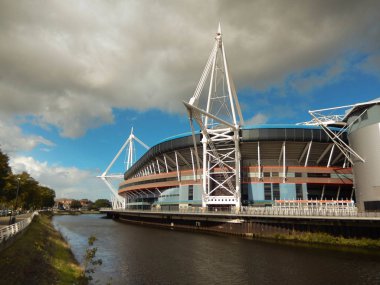 Cardiff, Galler 'deki Principality Stadı. aslen Milennium Stadı olarak biliniyordu.