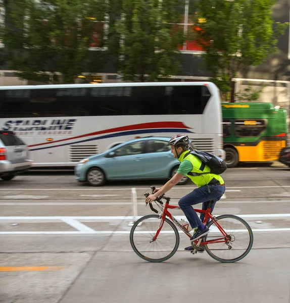 Seattle États Unis Juin 2018 Une Personne Déplace Vélo Sur — Photo