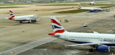 British Airways jetleri yerde