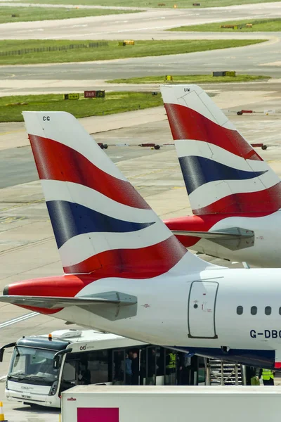 Staartvinnen van British Airways-vliegtuigen — Stockfoto