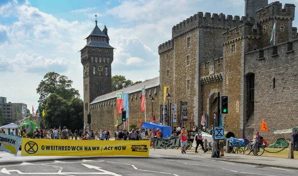 Cardiff Wales Julio 2019 Gran Pancarta Bilingüe Que Bloquea Castle —  Fotos de Stock