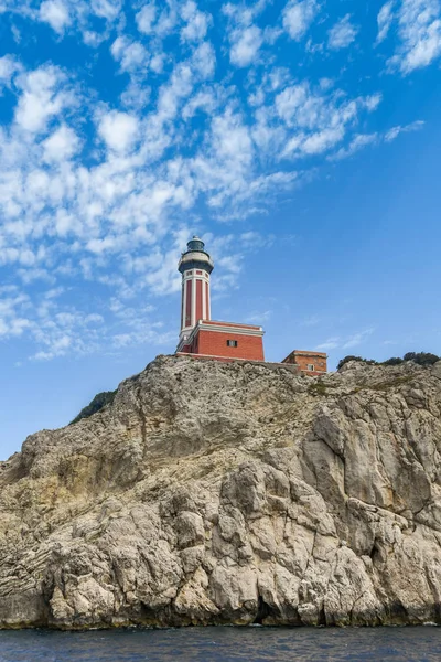 Isla Capri Italia Agosto 2019 Faro Punta Carena Encuentra Cima — Foto de Stock