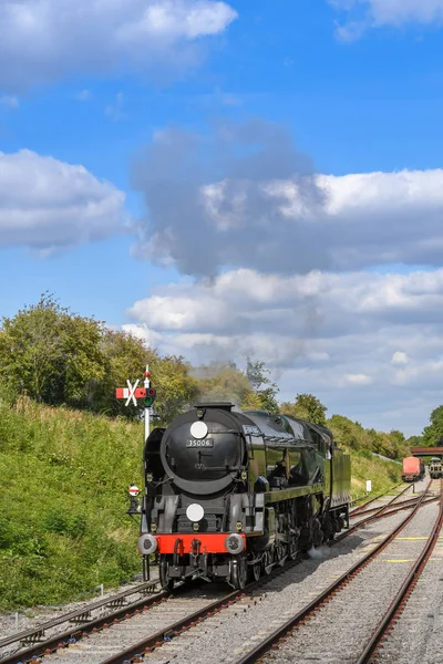 Cheltenham England Septembro 2019 Locomotiva Vapor Peninsular Oriential Aproxima Broadway — Fotografia de Stock