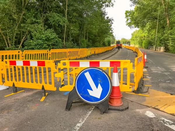 Pontypridd Wales July 2019 Sign Diverting Drivers Road Works Replace — Stockfoto