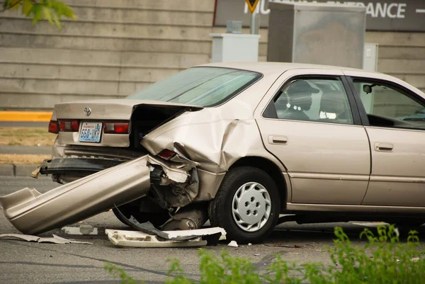 Seattle Usa Wrzesień 2012 Uszkodzone Tyły Samochodu Wyniku Wypadku — Zdjęcie stockowe