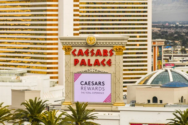 Las Vegas Usa มภาพ 2019 ายใหญ าจอแสดงผลอ กทรอน Otuside Caesars — ภาพถ่ายสต็อก