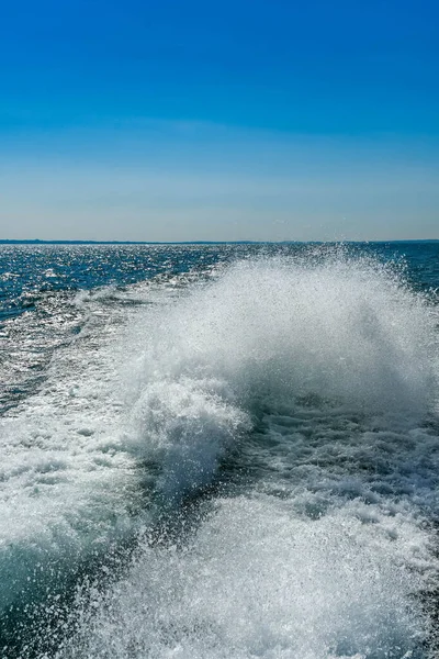 Spray Água Jogado Esteira Ferry Rápido — Fotografia de Stock